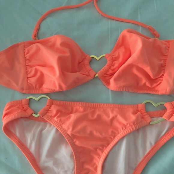 Victoria's Secret Other - VICTORIA’S SECRET BIKINI ( 🍑) Med top XS bottom